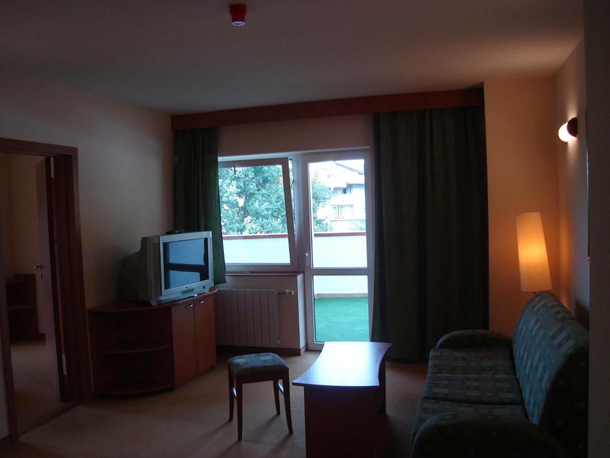Hotel Seasons Trjawna Exterior foto